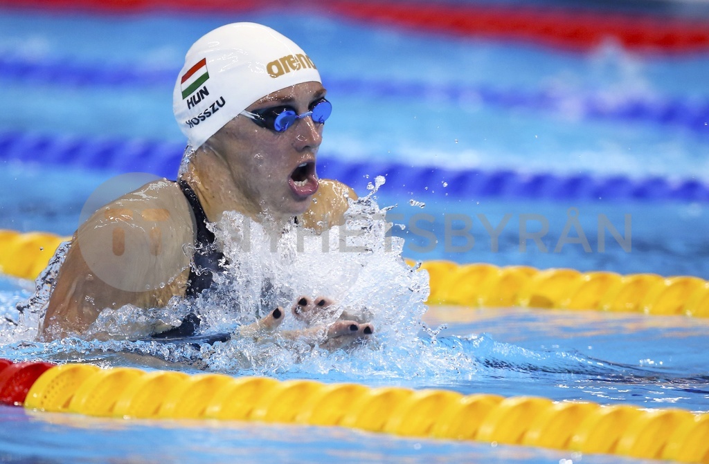 Зайчиха, койот и медведь (зимние олимпийские игры 2002, солт-лейк-сити). Катинка хоссу. Спортивная форма разных стран. Летняя олимпийская форма. Олимпийские игры в венгрии.