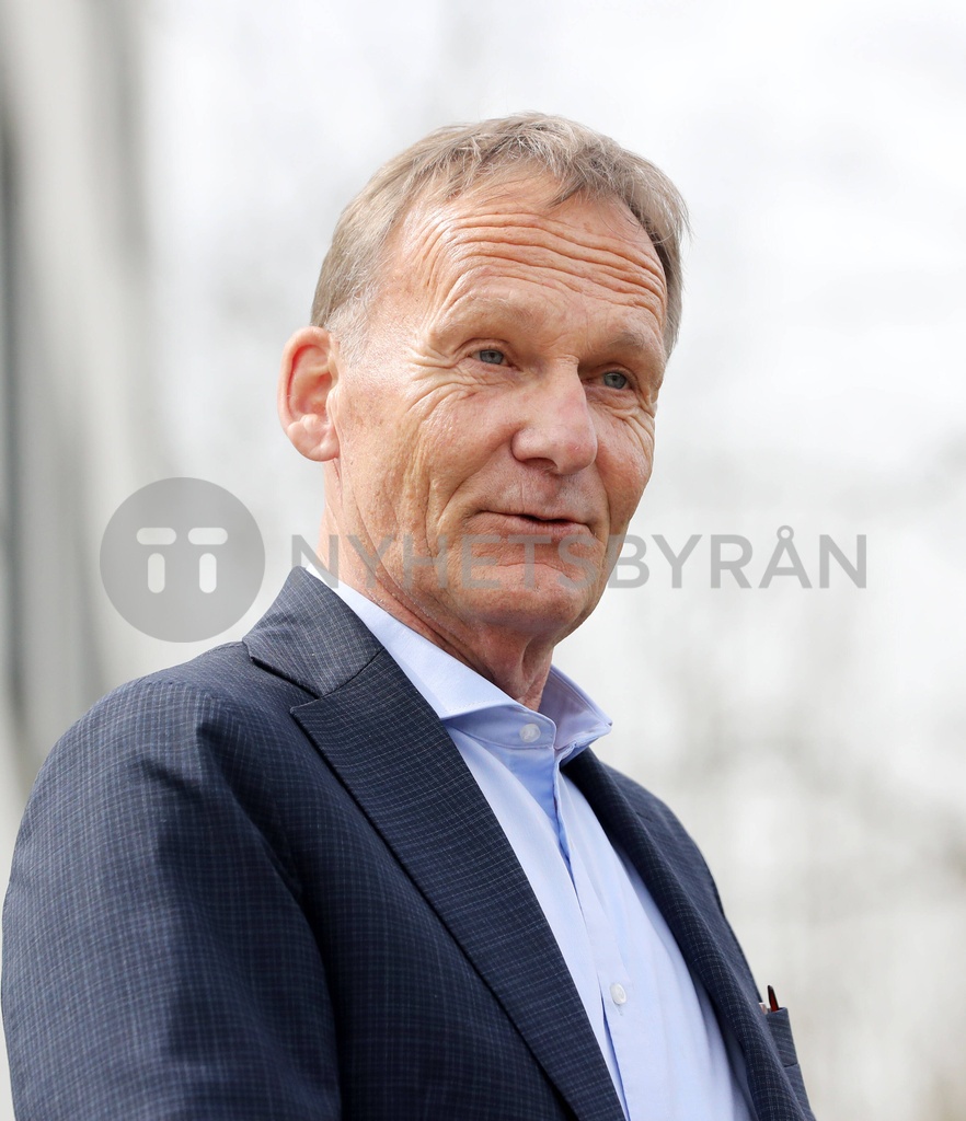 Aue, 13.04.2022, Erzgebirgsstadion, Fussball, 2.Bundesliga , FC