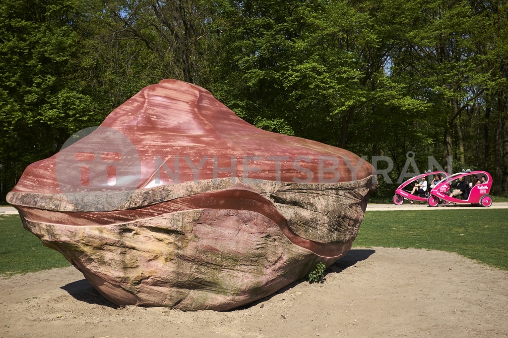 Germany berlin tiergarten district global stones project groups stones