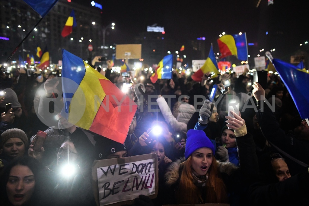 TOPSHOT-ROMANIA-POLITICS-CORRUPTION-PROTEST