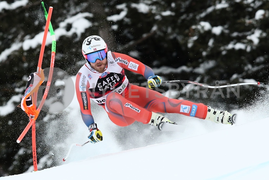 SKIALPINEMENWORLDDOWNHILL