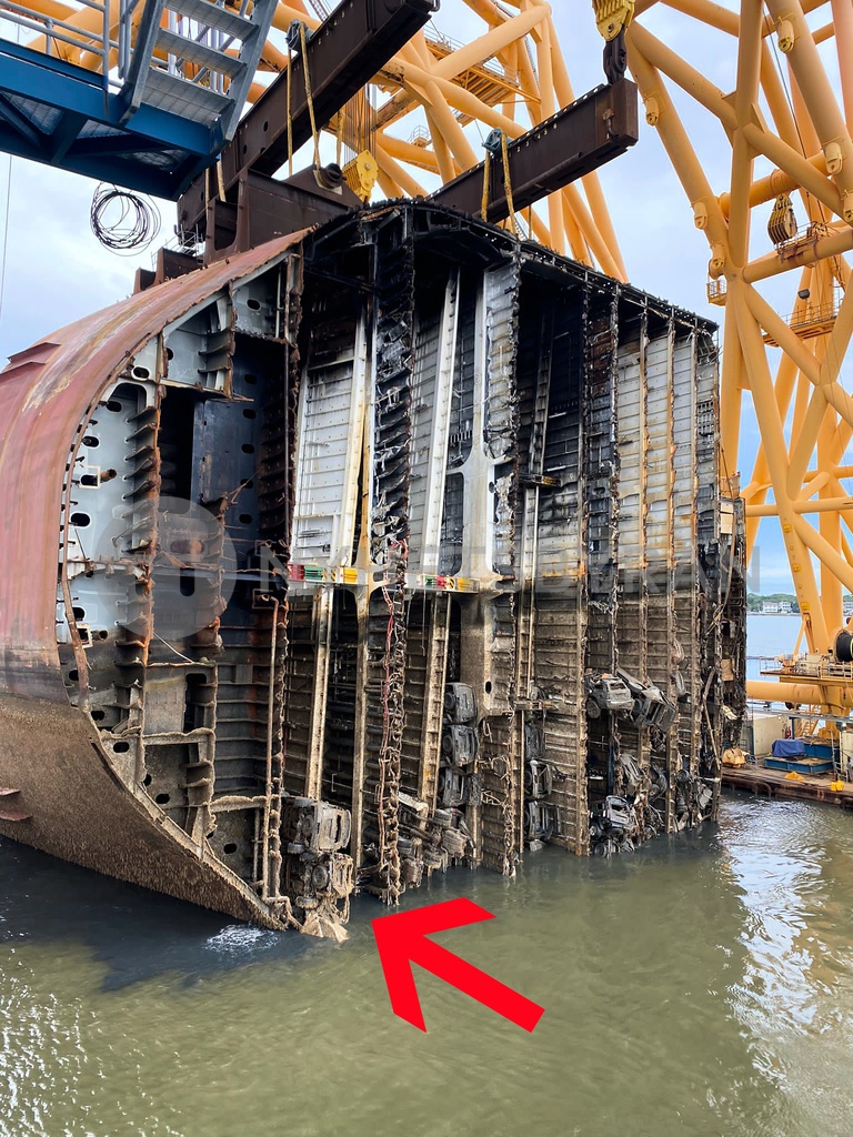 Cargo Ship Wreck Is Cut Up For Removal, USA
